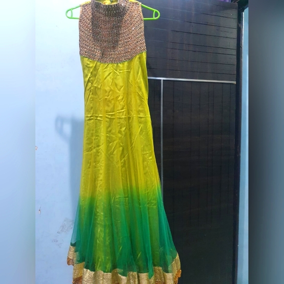 ❌️ SOLD ‼️Suit Set Yellow Green Mix color Ethnic Indian Wear Dress - Picture 4 of 6